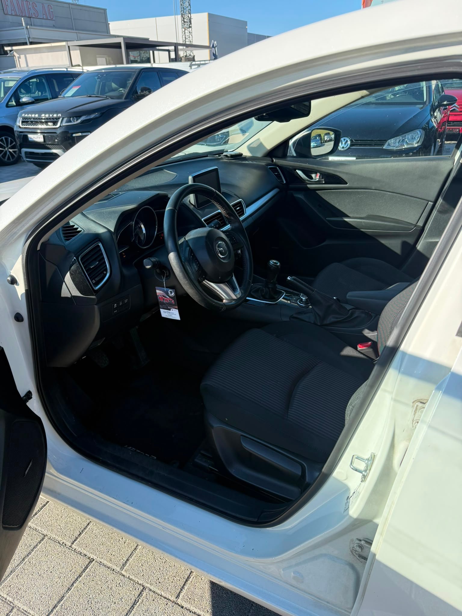 MAZDA 3 2.2 16V CD Revolution-image-13