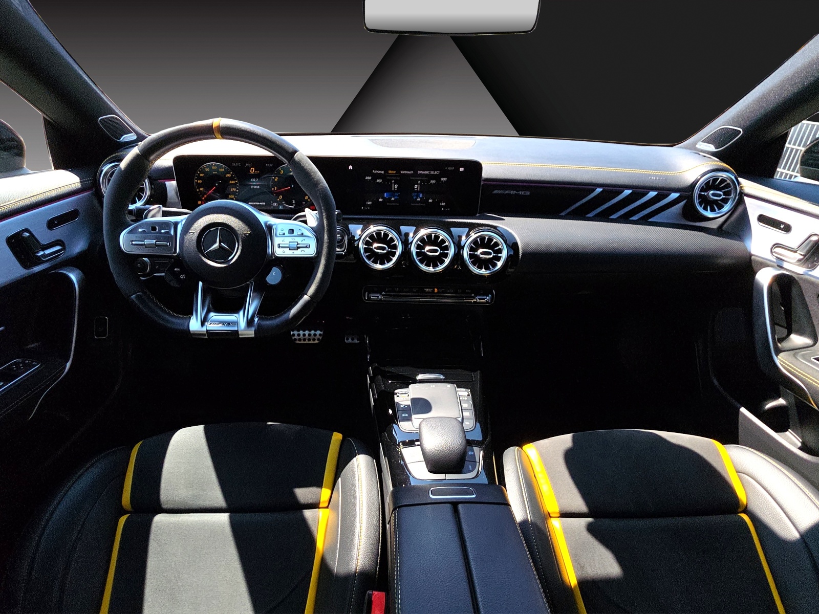 MERCEDES-BENZ CLA 45 S AMG 4Matic+ 8G-DCT-image-9