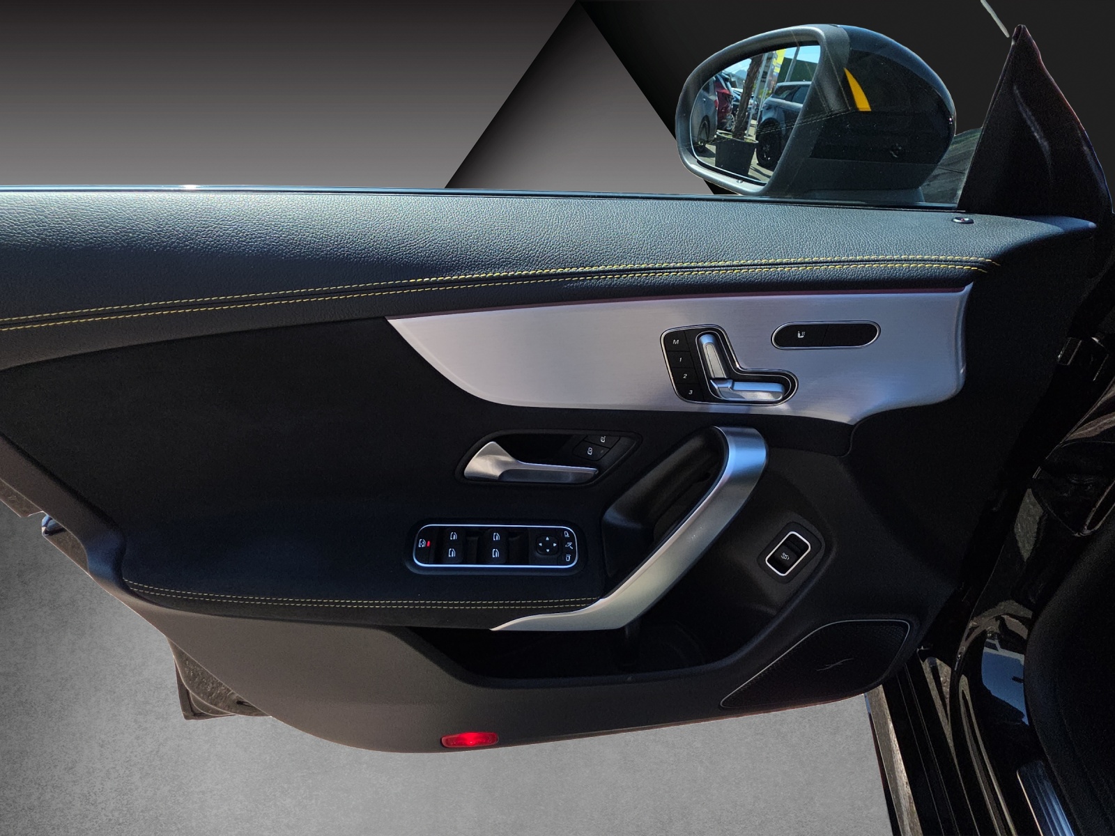 MERCEDES-BENZ CLA 45 S AMG 4Matic+ 8G-DCT-image-15