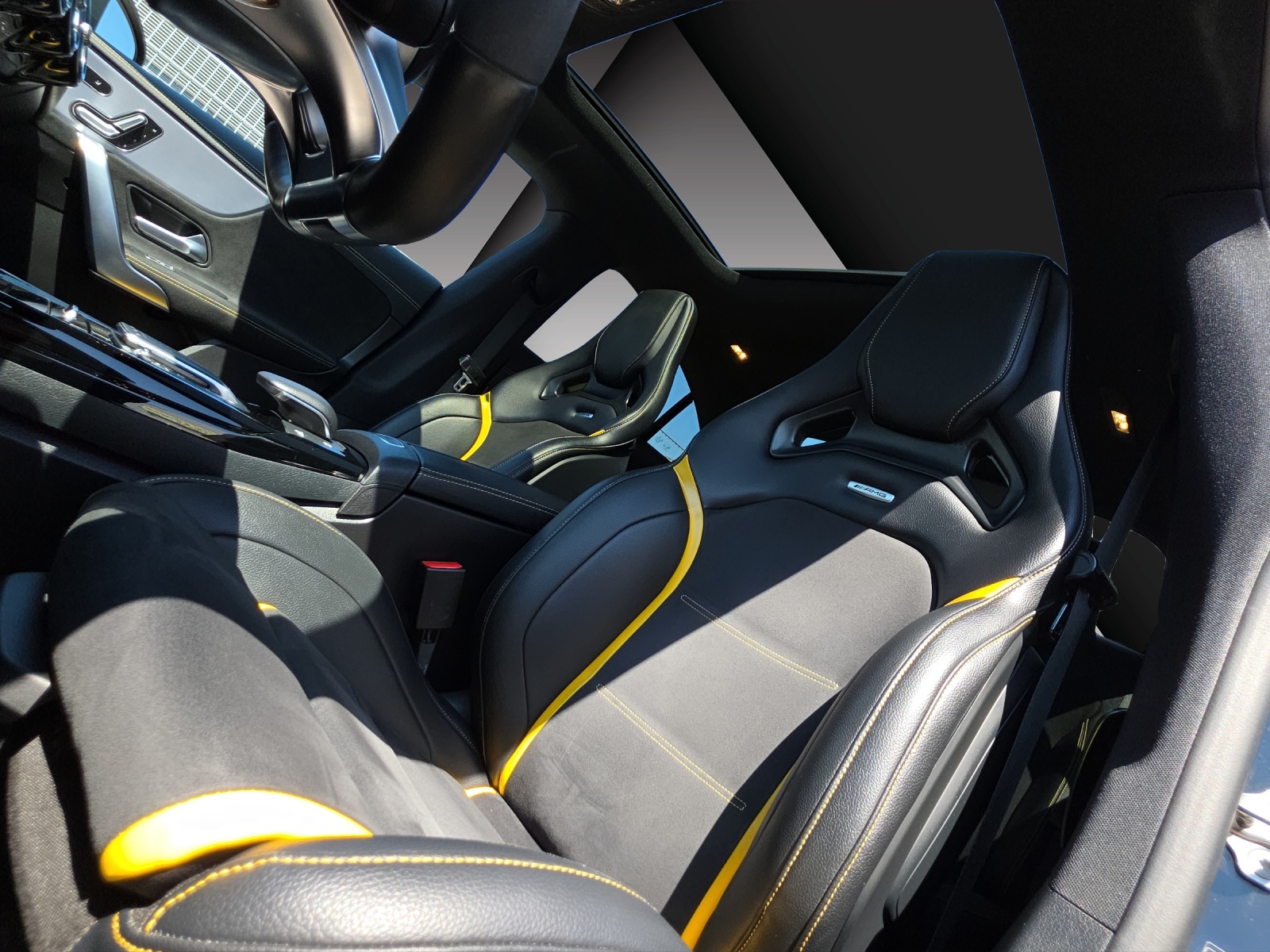 MERCEDES-BENZ CLA 45 S AMG 4Matic+ 8G-DCT-image-13
