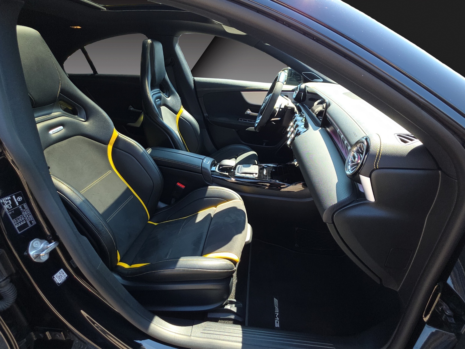 MERCEDES-BENZ CLA 45 S AMG 4Matic+ 8G-DCT-image-16