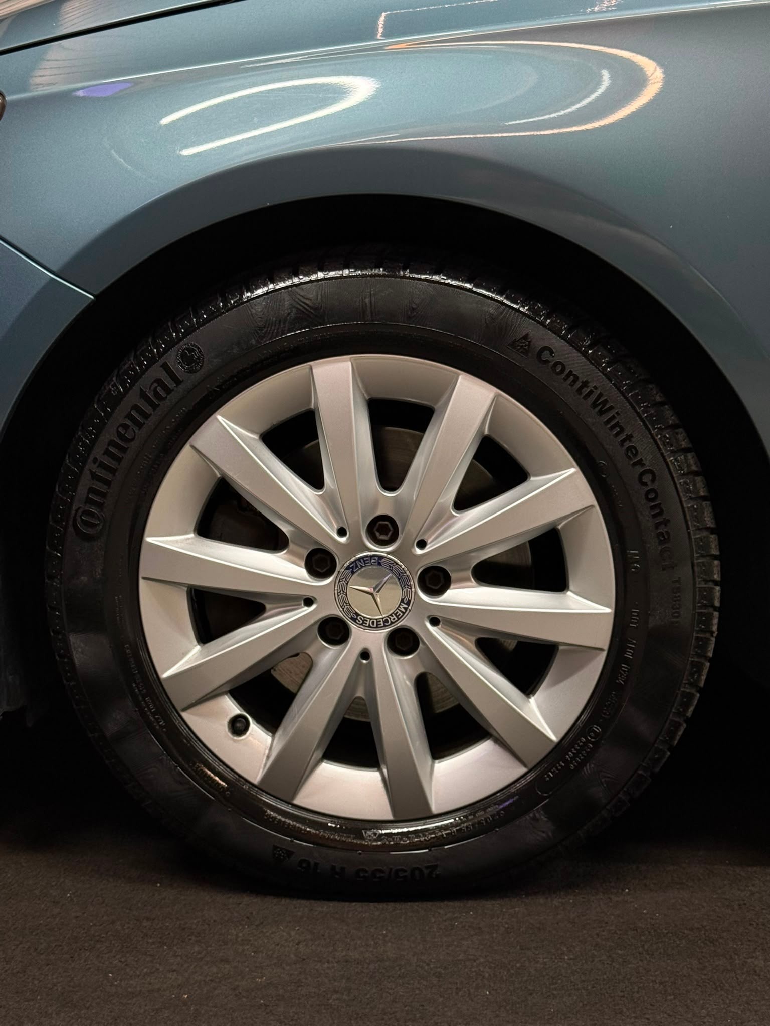 MERCEDES-BENZ A 200 AMG Line-image-6