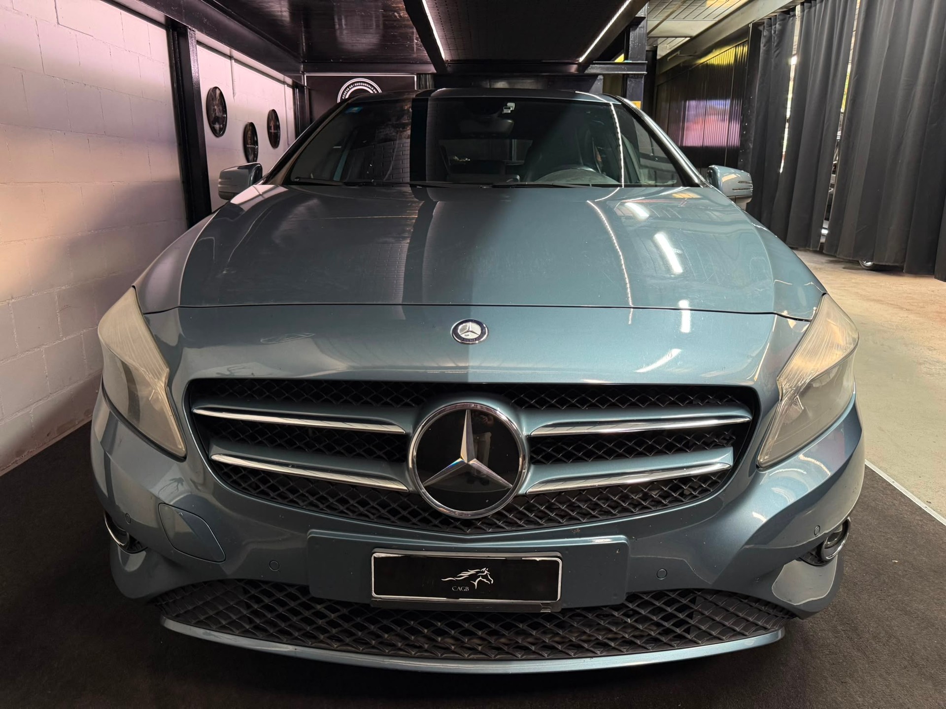 MERCEDES-BENZ A 200 AMG Line-image-2