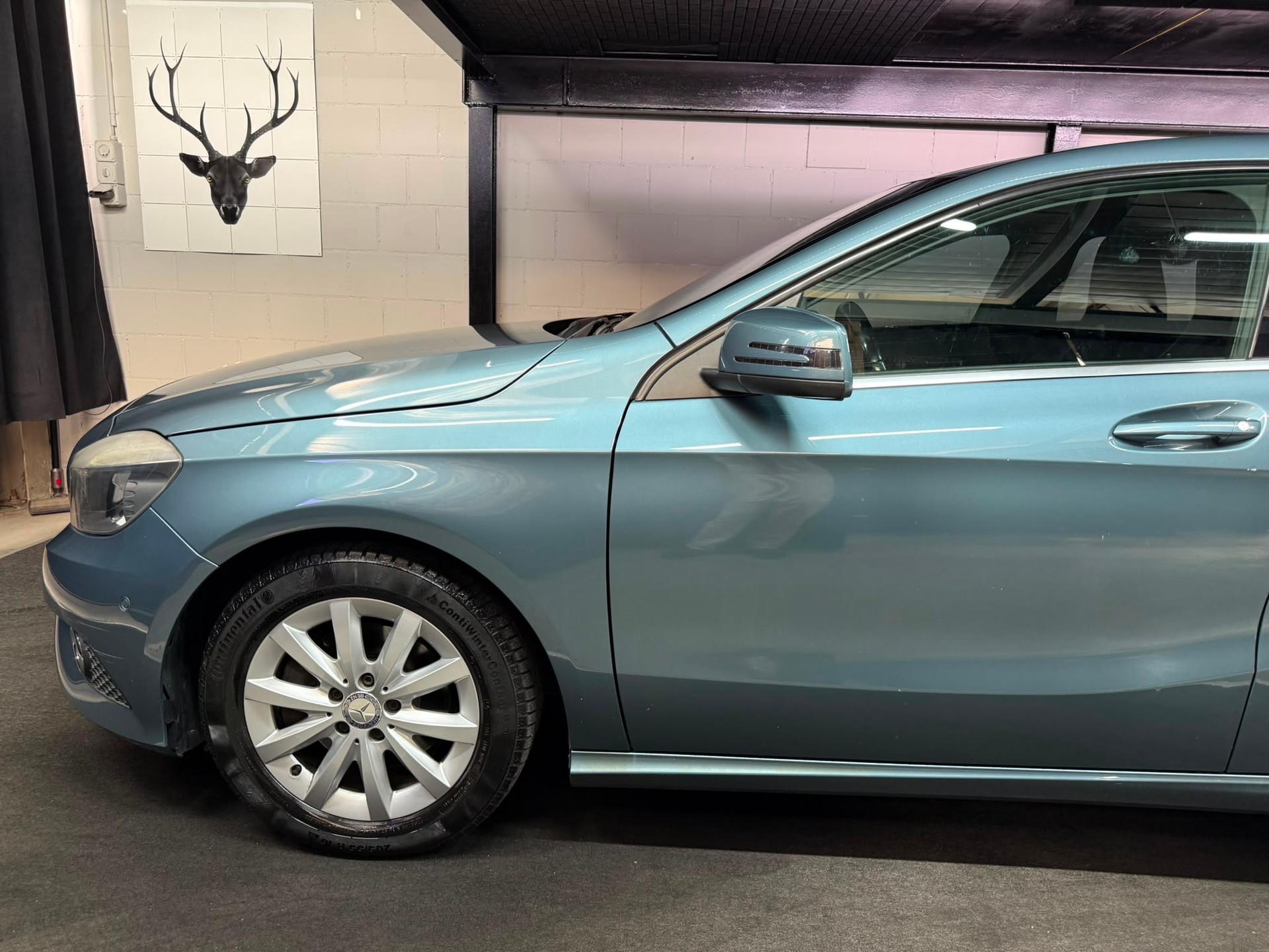 MERCEDES-BENZ A 200 AMG Line-image-5