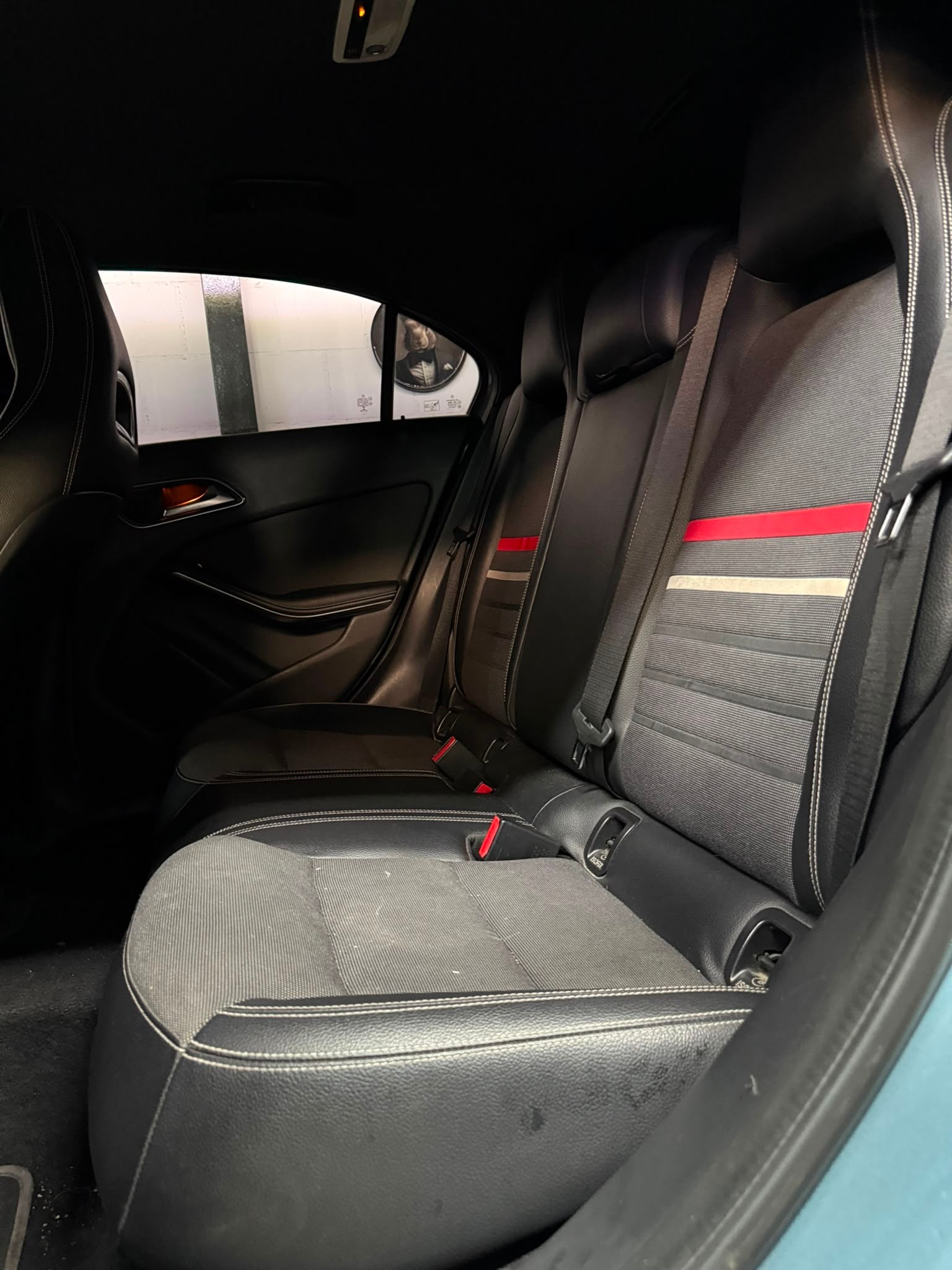 MERCEDES-BENZ A 200 AMG Line-image-10
