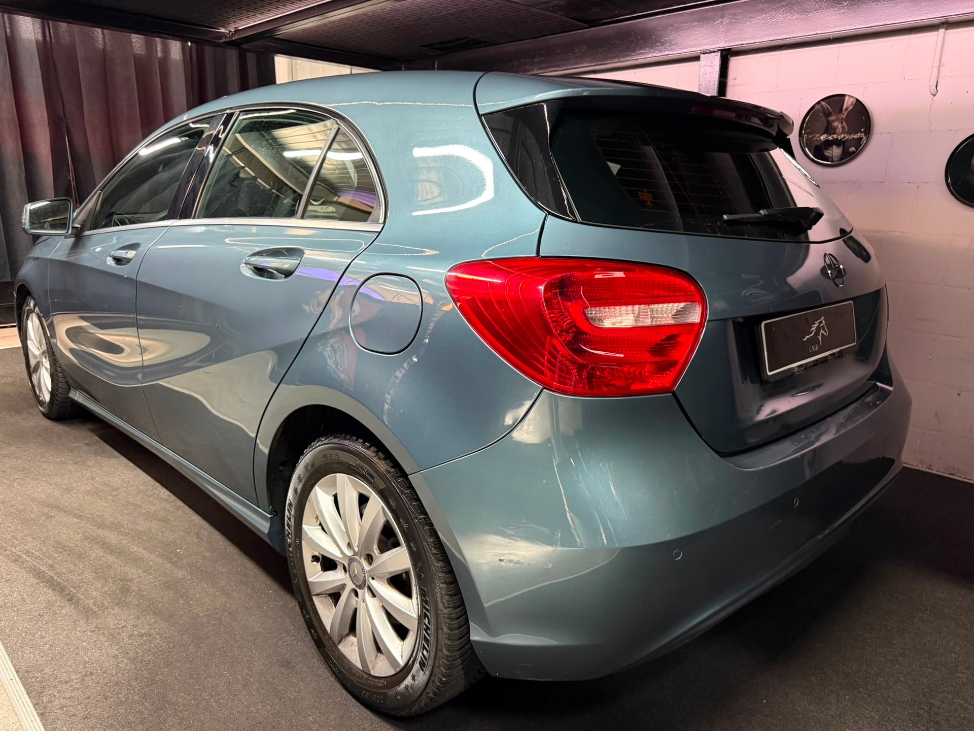 MERCEDES-BENZ A 200 AMG Line-image-1