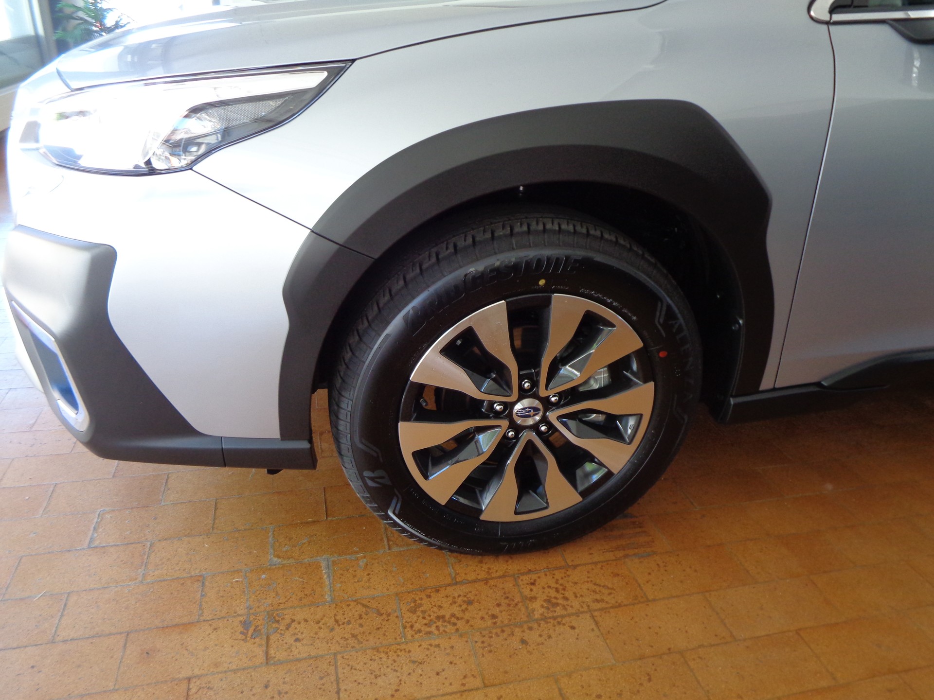 SUBARU Outback 2.5i Final Edition AWD Lineartronic-image-3