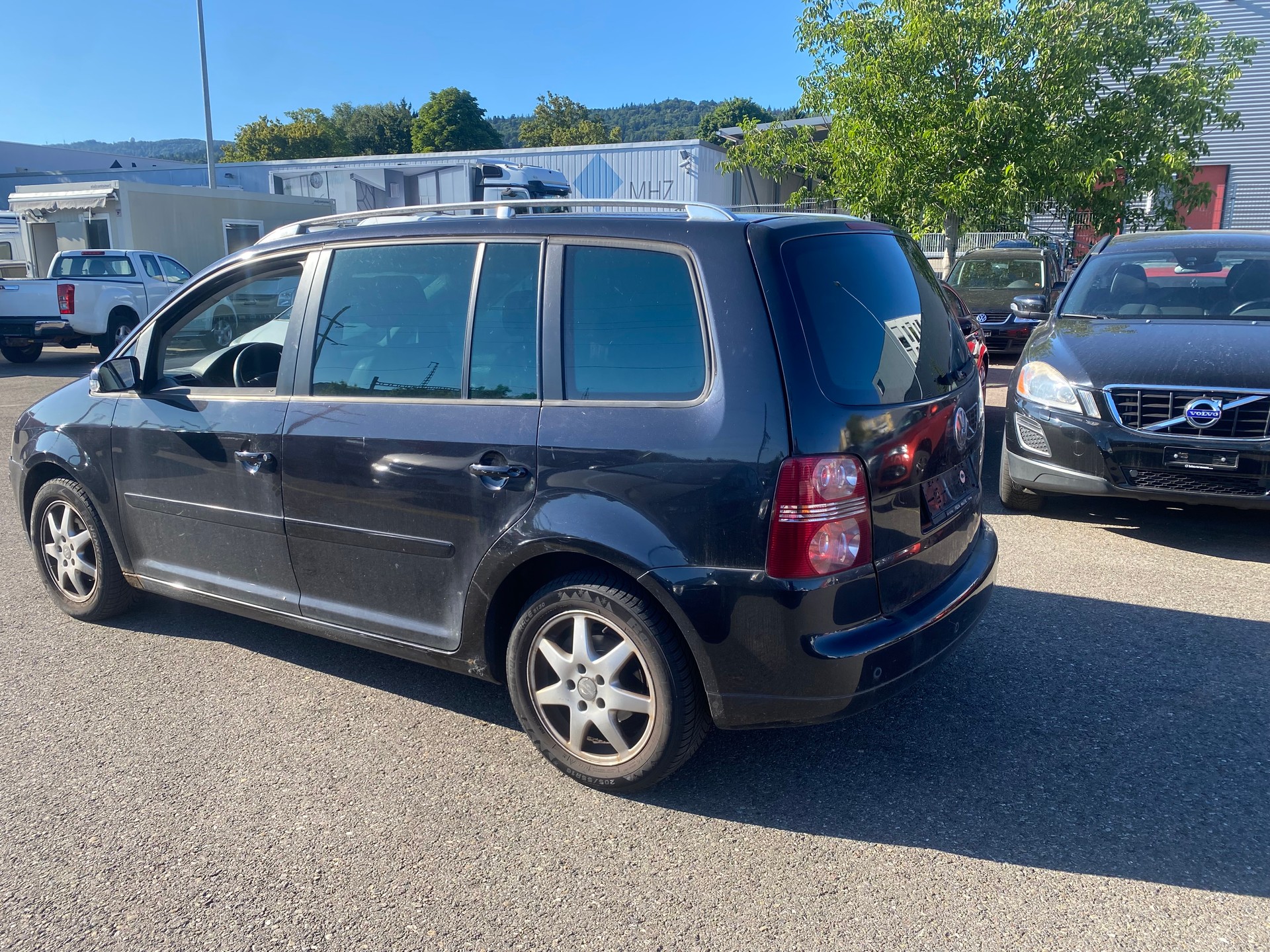 VW Touran 2.0 TDI-image-5