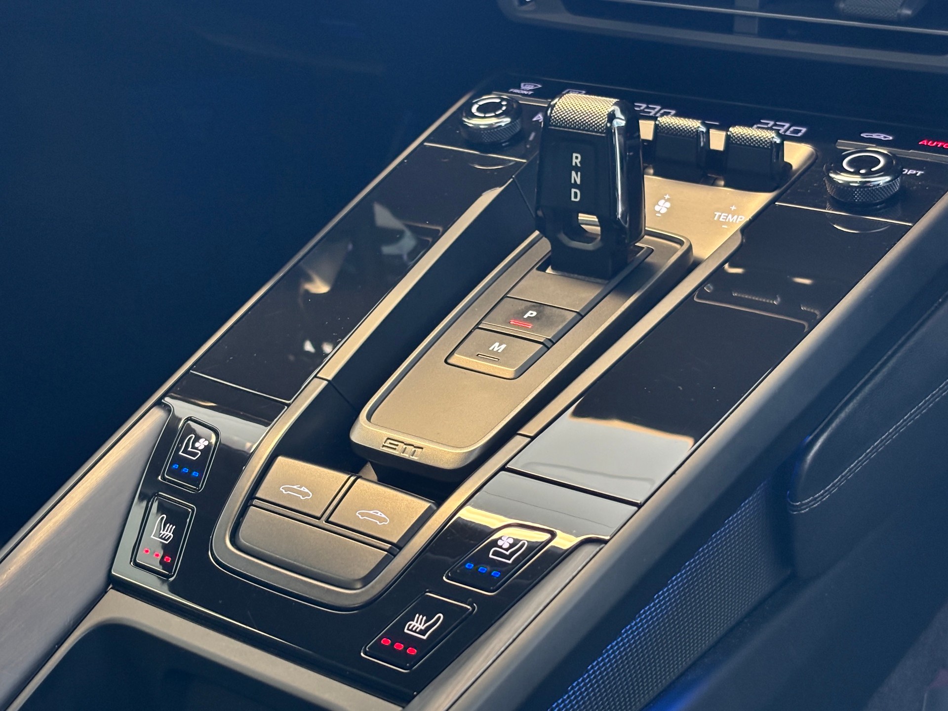 PORSCHE 911 Targa 4 GTS PDK-image-13