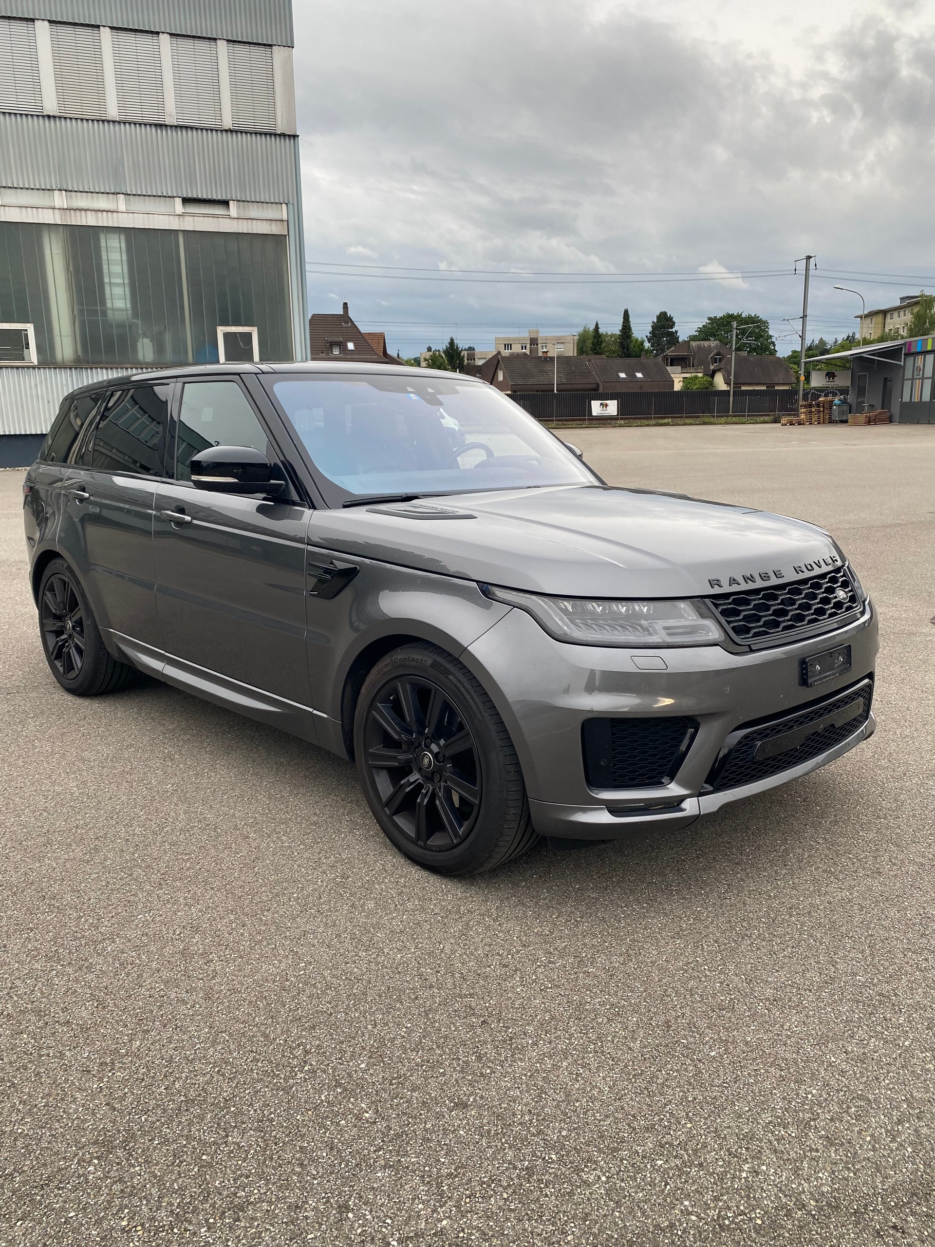 LAND ROVER Range Rover Sport 3.0 SDV6 HSE Dynamic Automatic-image-0