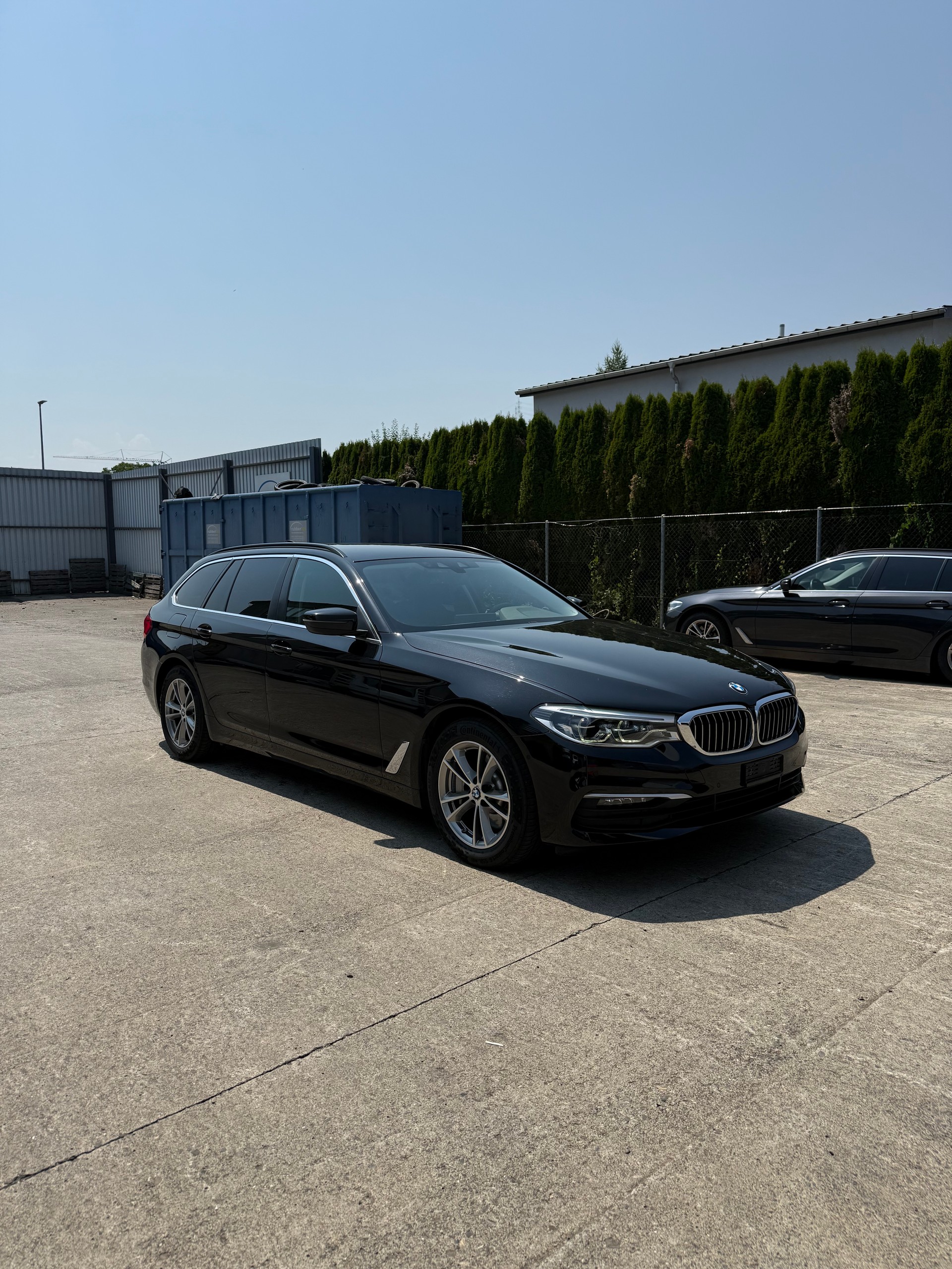 BMW 530d xDrive Touring Steptronic-image-2