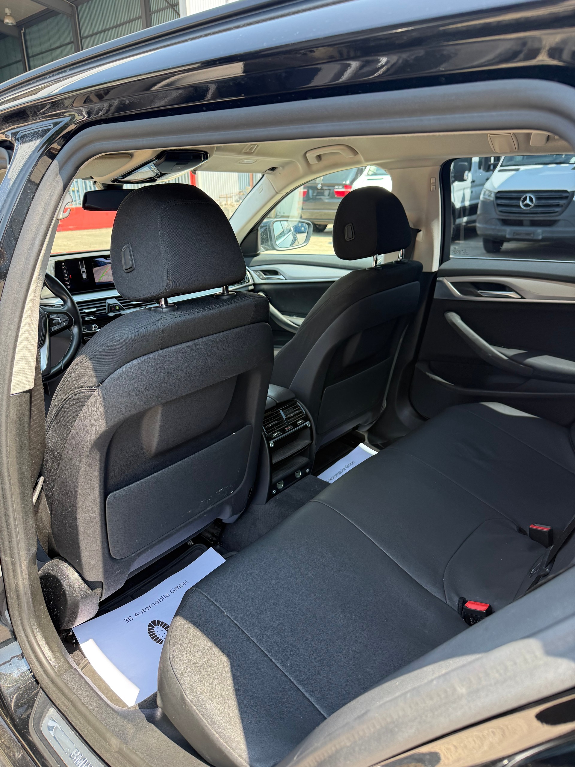 BMW 530d xDrive Touring Steptronic-image-8