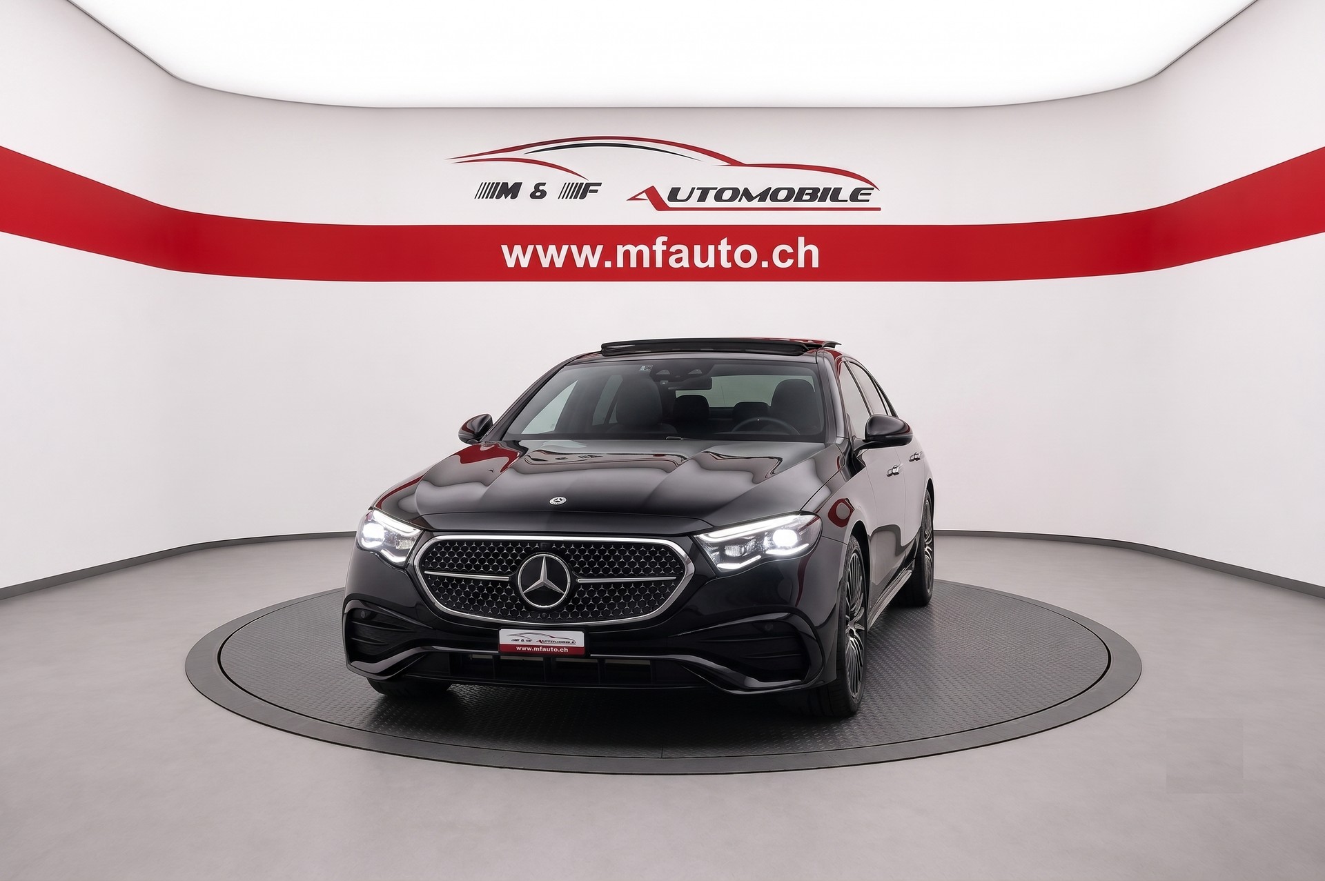 MERCEDES-BENZ E 220 d AMG Line 4matic CH FAHRZEUG-showroom-element-1
