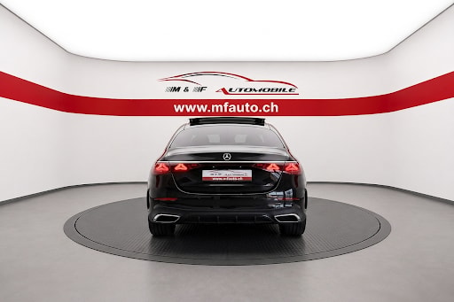 MERCEDES-BENZ E 220 d AMG Line 4matic CH FAHRZEUG-image-4