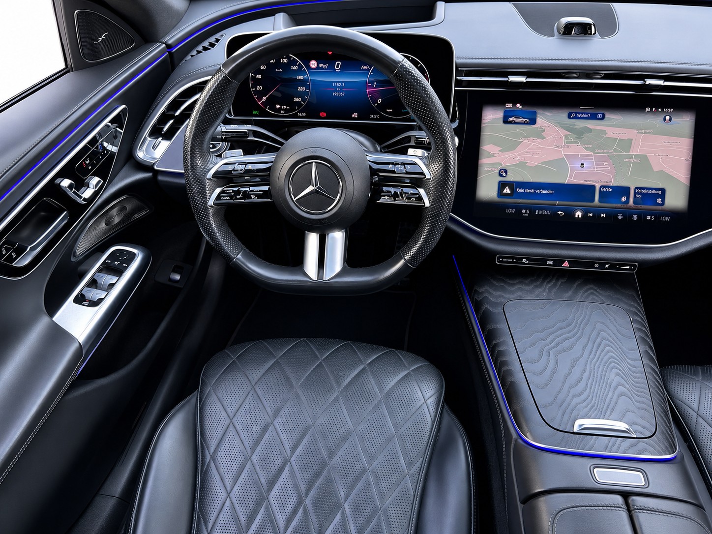 MERCEDES-BENZ E 220 d AMG Line 4matic CH FAHRZEUG-image-14