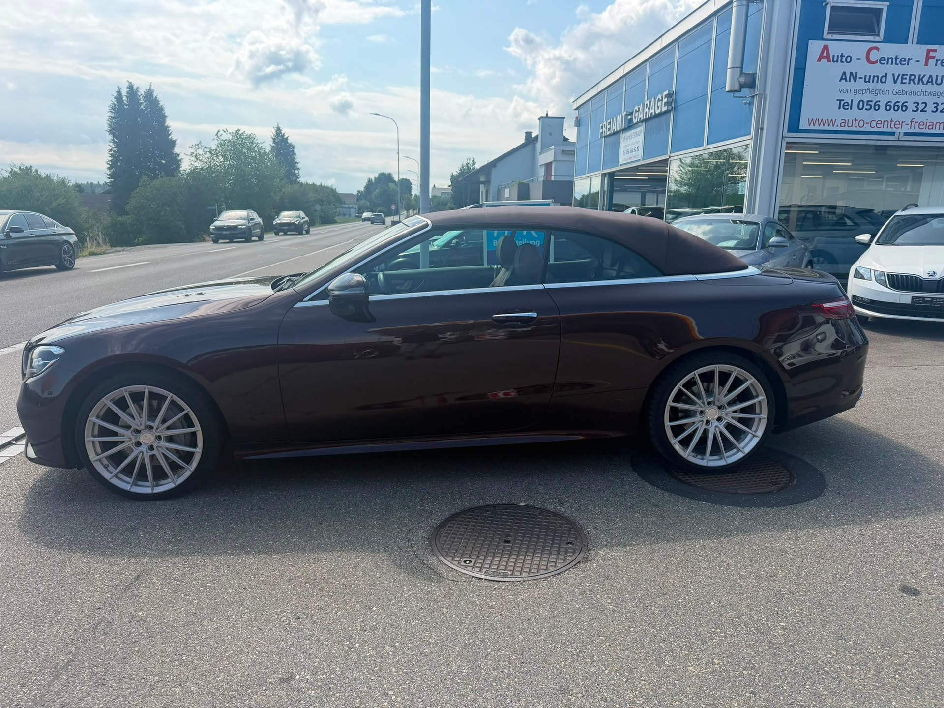 MERCEDES-BENZ E 300 d Cabriolet 4Matic AMG Line 9G-Tronic-image-1