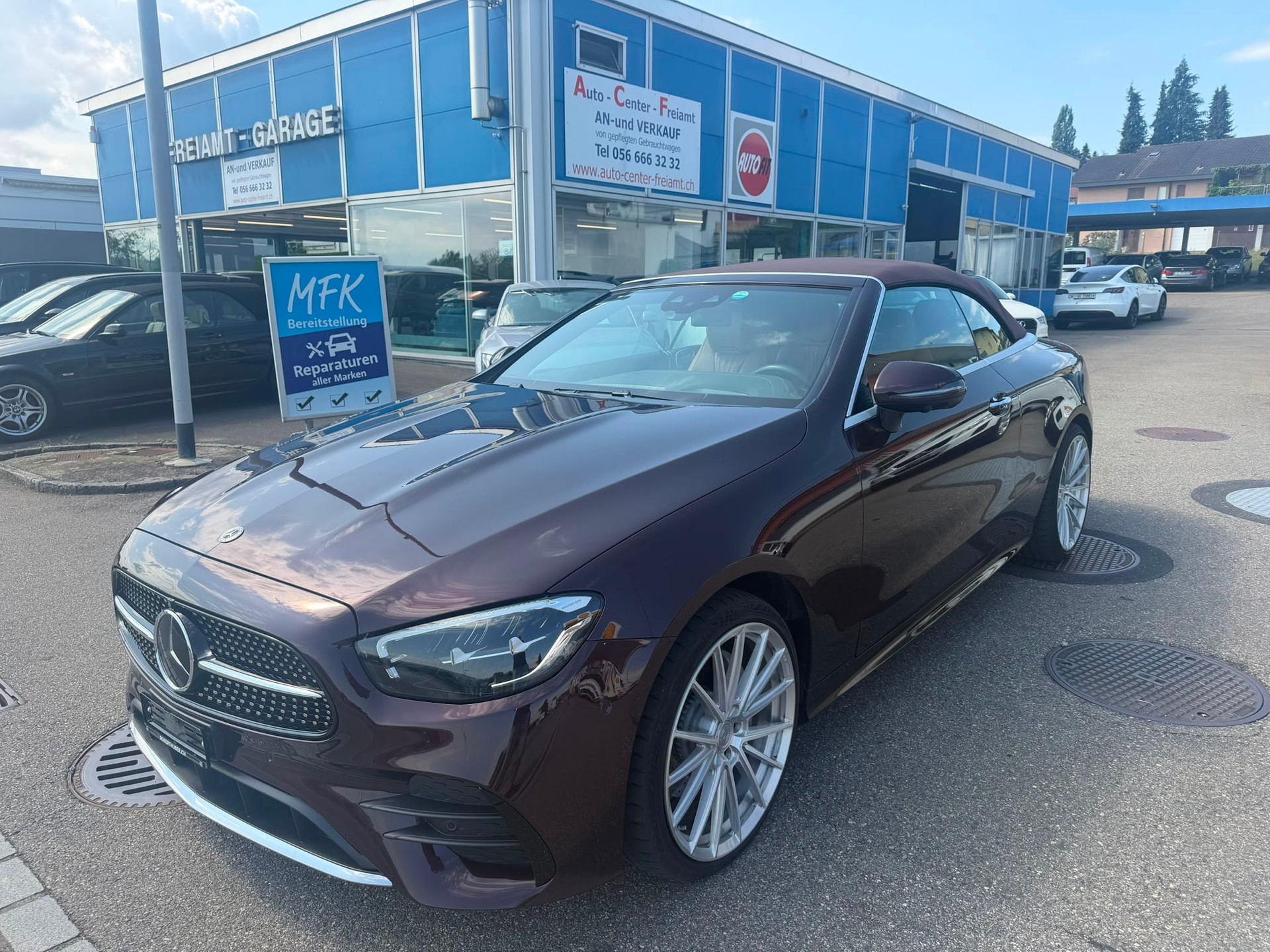 MERCEDES-BENZ E 300 d Cabriolet 4Matic AMG Line 9G-Tronic-image-0
