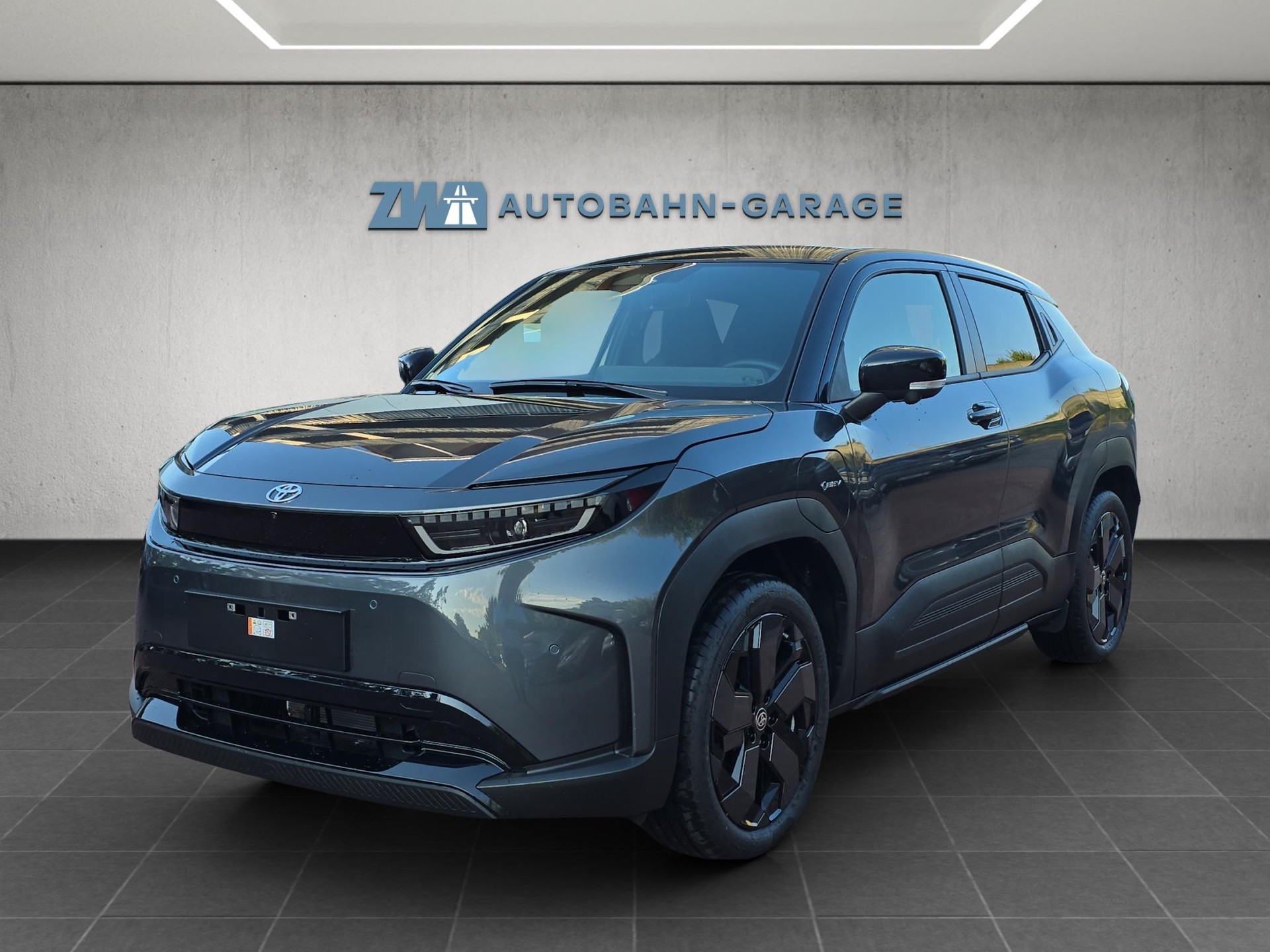 TOYOTA Urban Cruiser Premium AWD-image-0