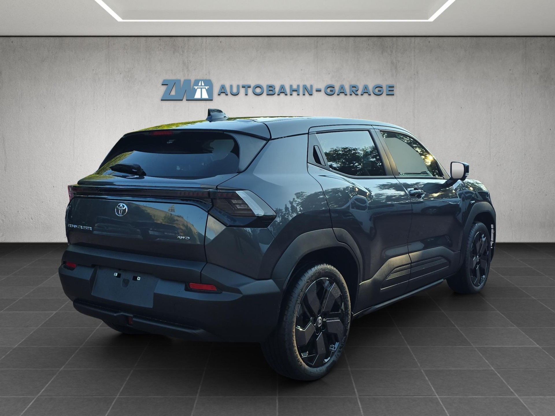 TOYOTA Urban Cruiser Premium AWD-image-4