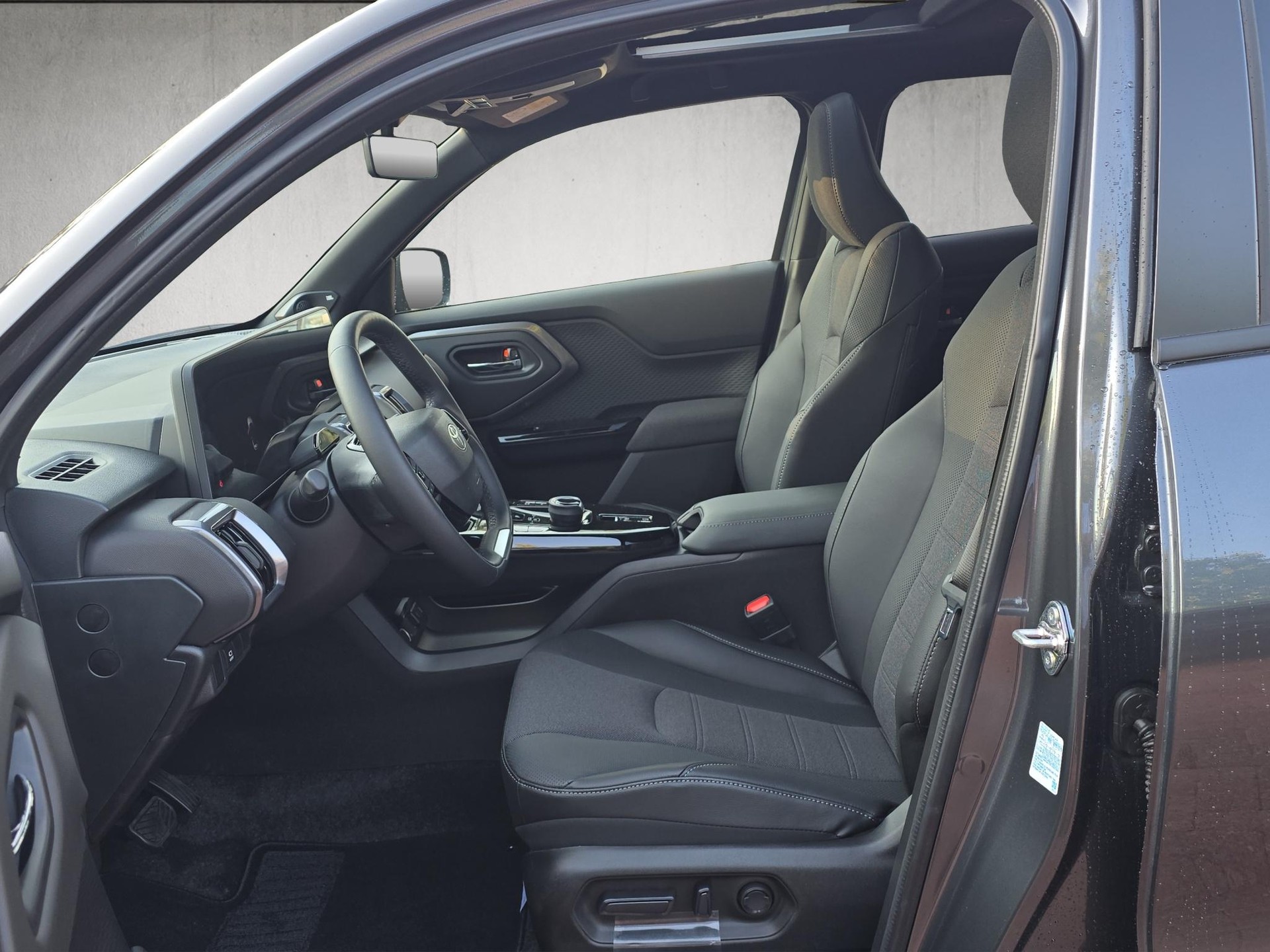 TOYOTA Urban Cruiser Premium AWD-image-8