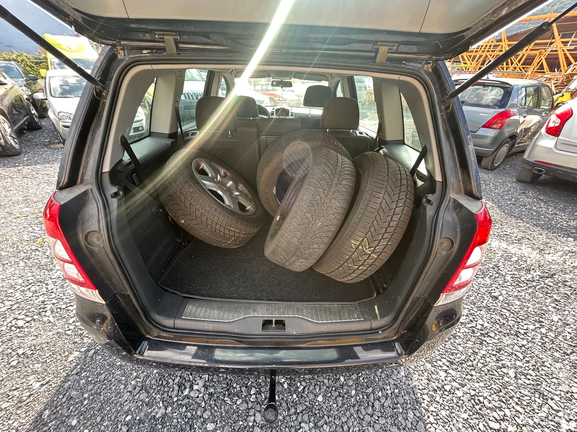 OPEL Zafira 2.2i 16V Sport-image-13