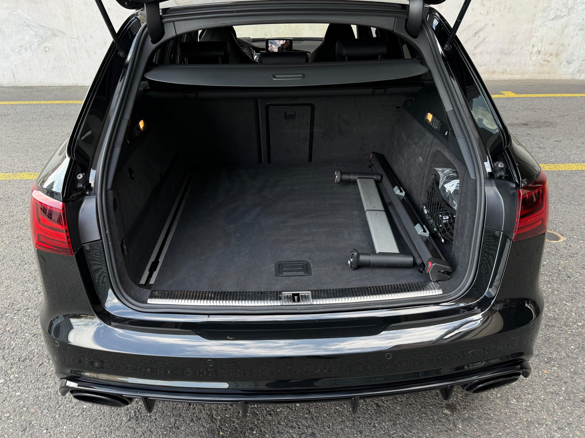 AUDI RS6 Avant 4.0 TFSI V8 quattro Tiptronic-image-13
