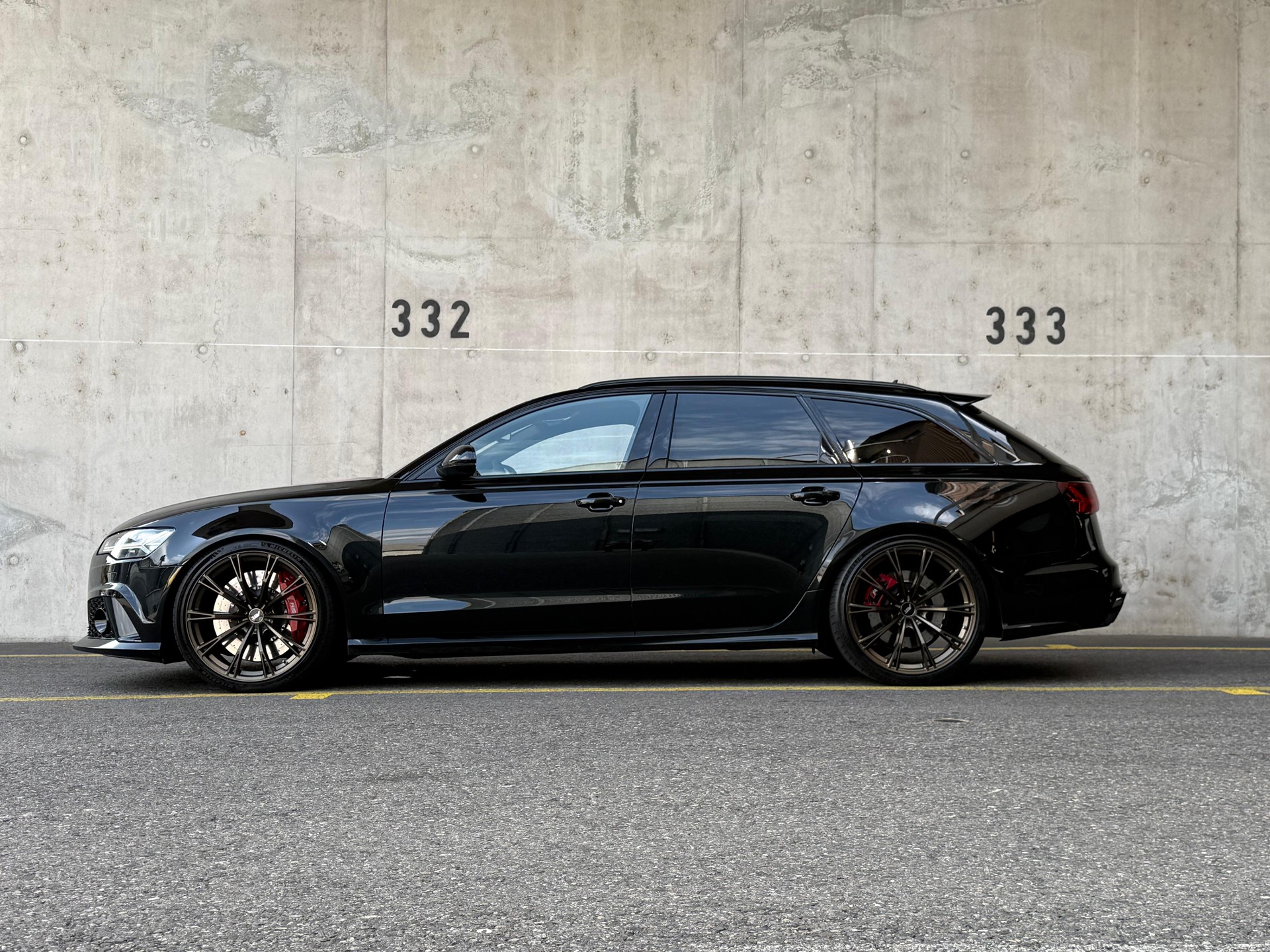 AUDI RS6 Avant 4.0 TFSI V8 quattro Tiptronic-image-1