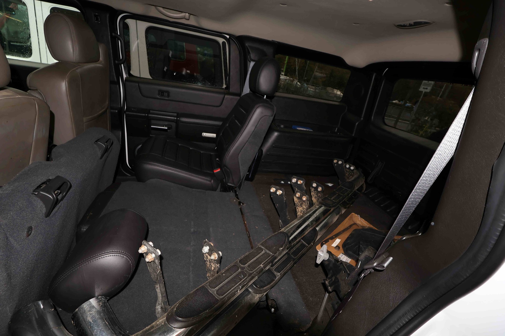 HUMMER H2-image-4