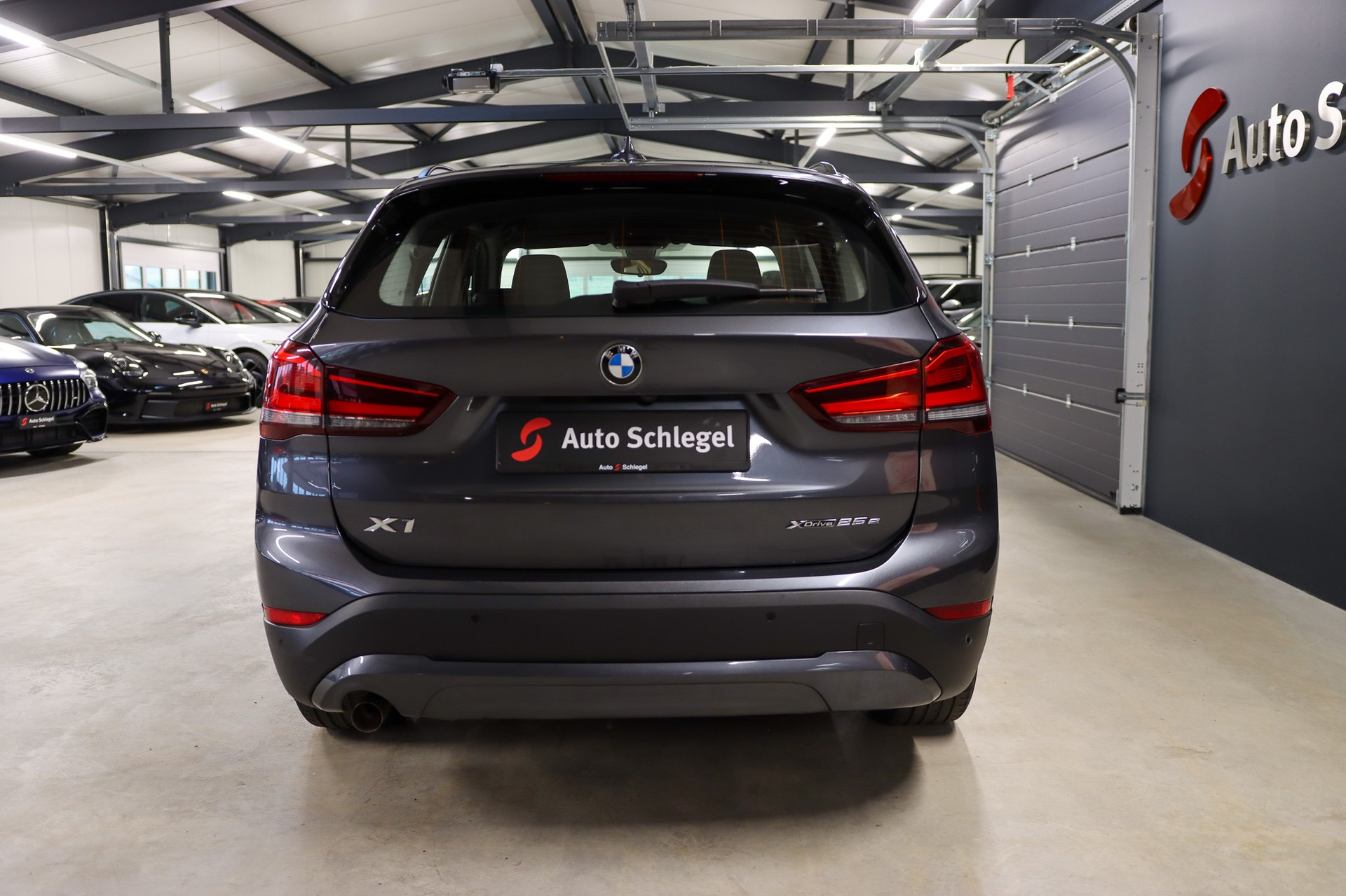 BMW X1 xDrive 25e Steptronic-image-4