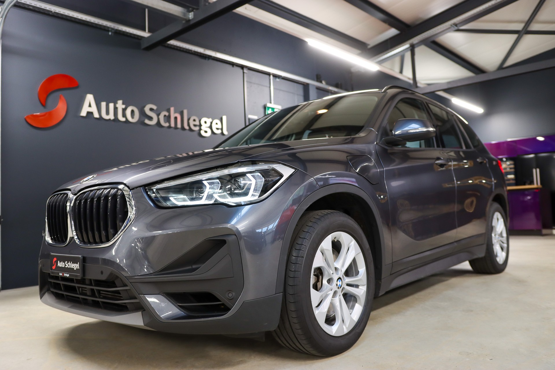 BMW X1 xDrive 25e Steptronic-image-7