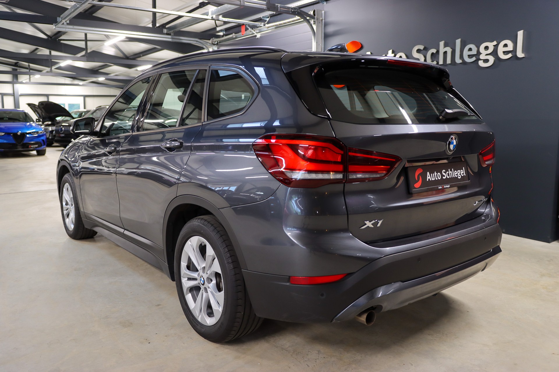 BMW X1 xDrive 25e Steptronic-image-3