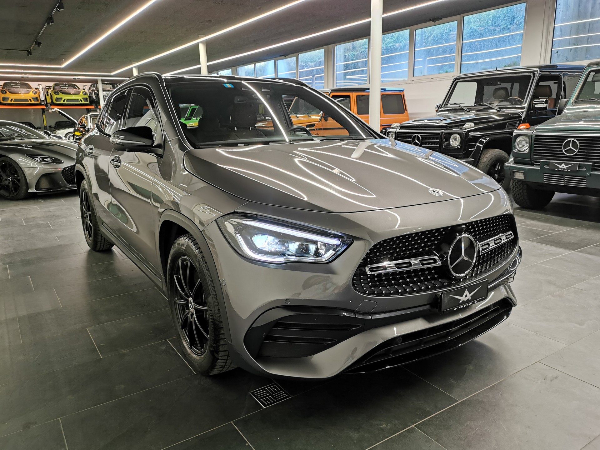 MERCEDES-BENZ GLA 250 4Matic AMG Line OHNE HYBRID! 1. HD,, CH, NEU, 8-FACH, PERFEKT UND VOLL, HEAD-UP, PANO, DISTRONIC, 360° KAMERA, LEDER!-image-0