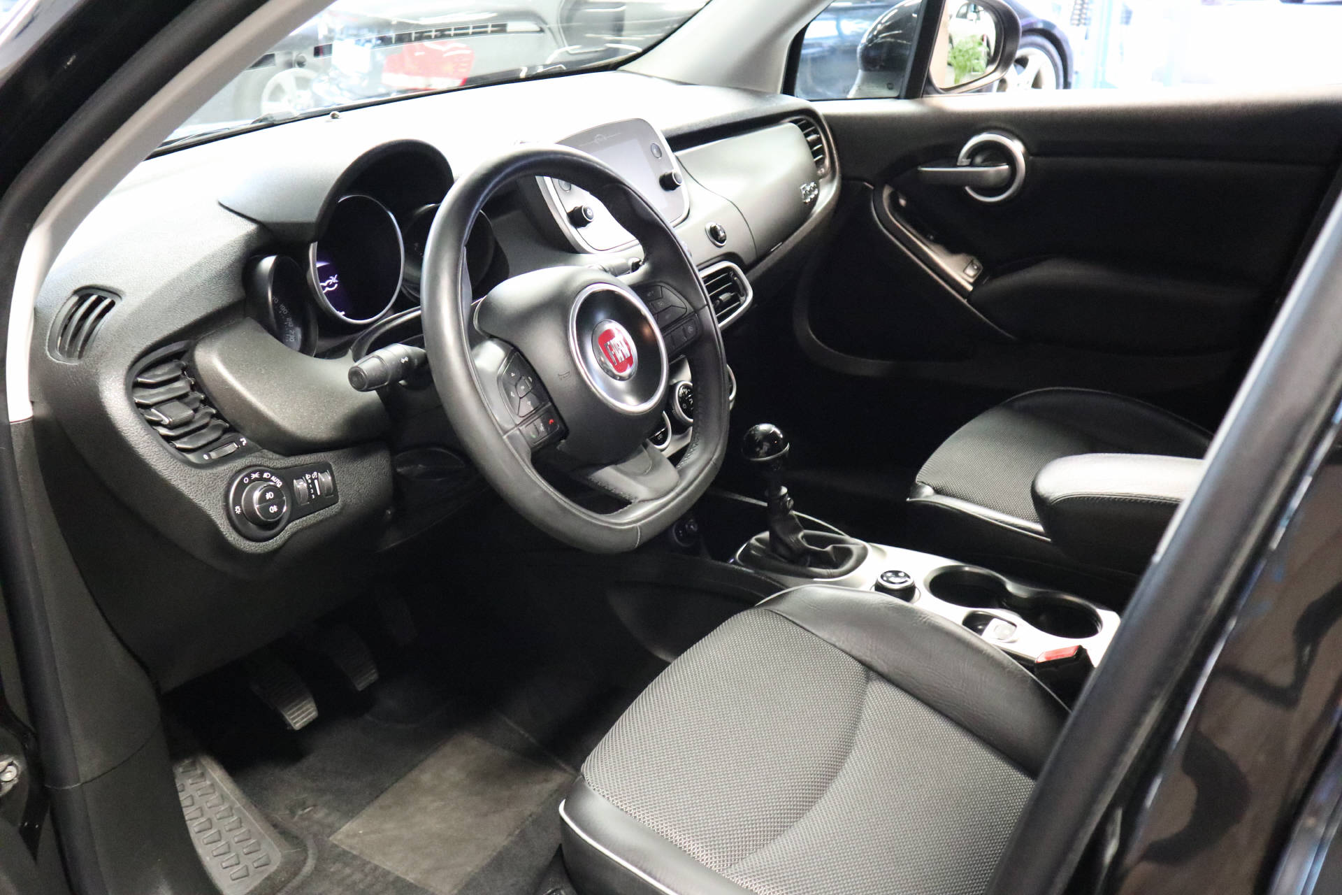 FIAT 500X 2.0 JTD City Cross 4x4-image-10