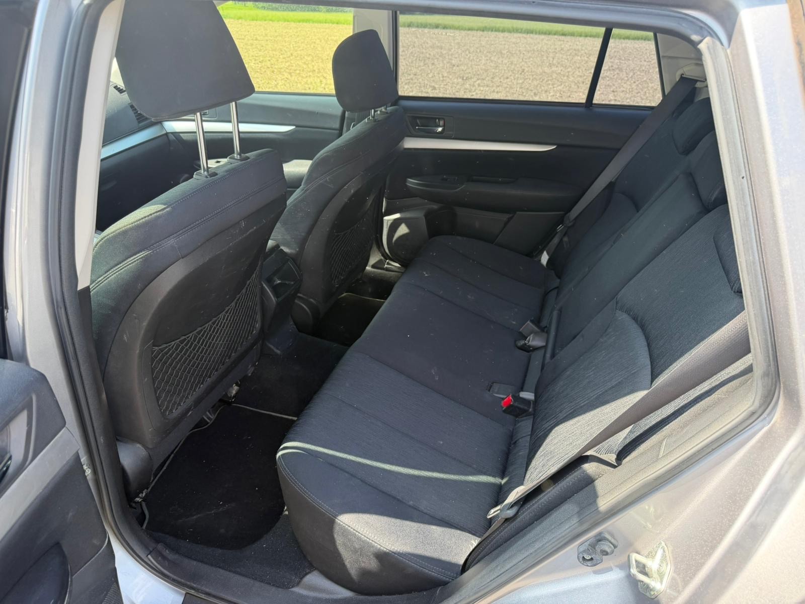 SUBARU Legacy 2.0i Swiss Special AWD Lineartronic-image-6