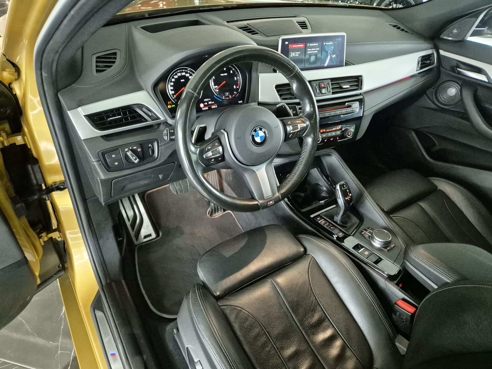 BMW X2 xDrive 20d M Sport Steptronic-image-15