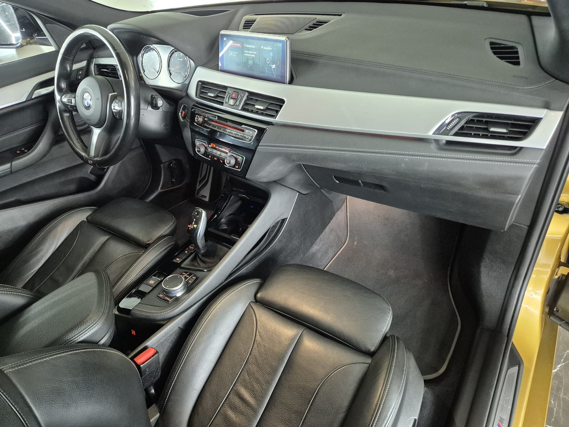 BMW X2 xDrive 20d M Sport Steptronic-image-24