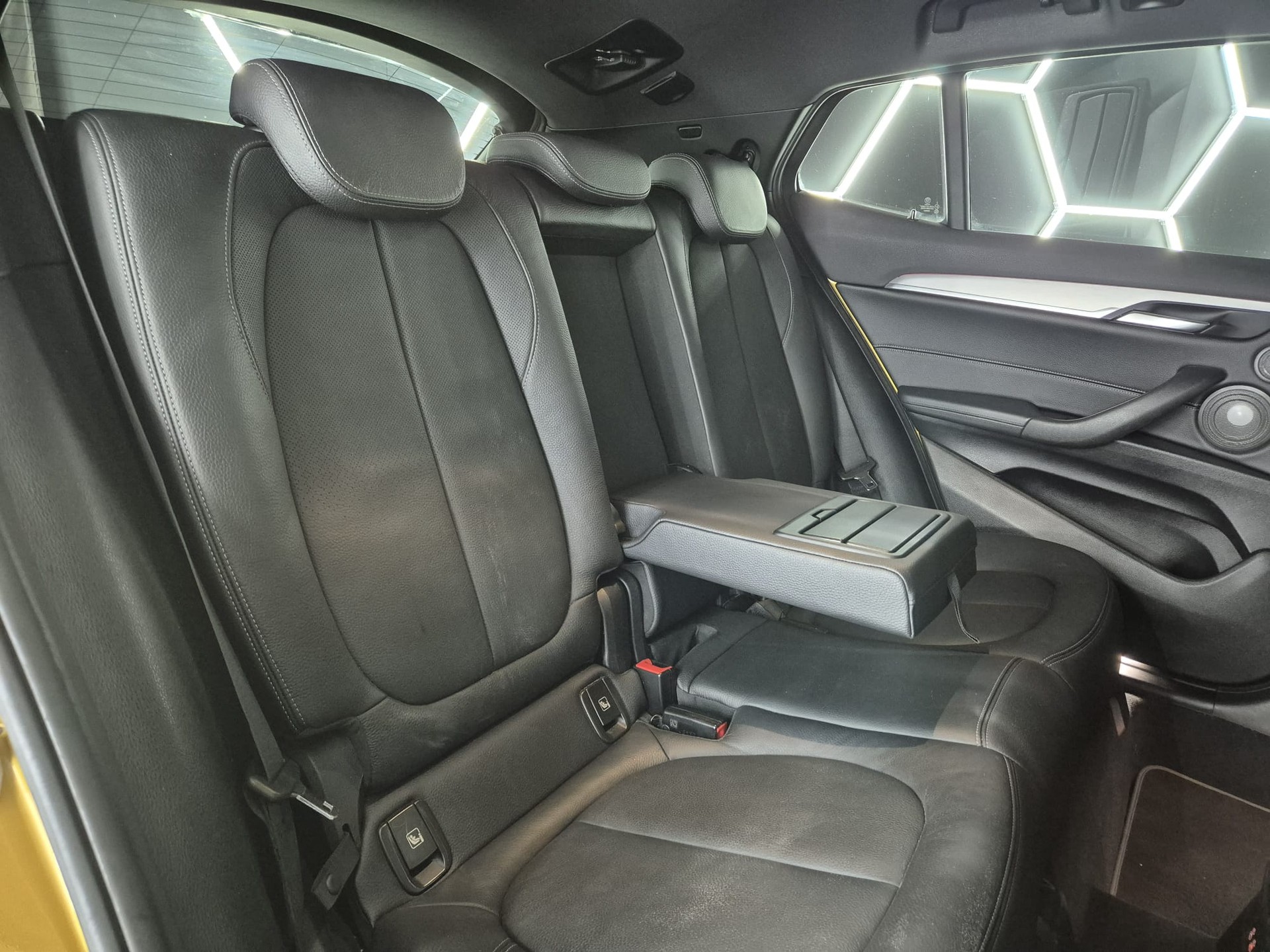 BMW X2 xDrive 20d M Sport Steptronic-image-21