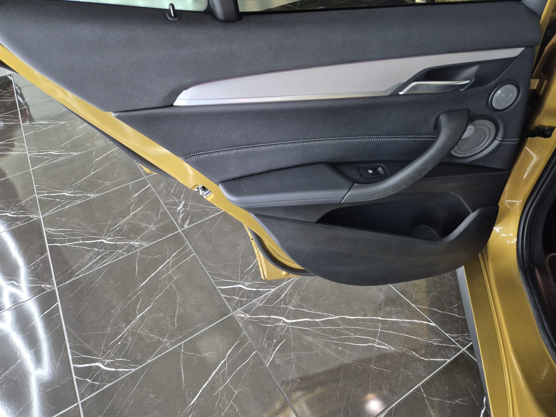 BMW X2 xDrive 20d M Sport Steptronic-image-19