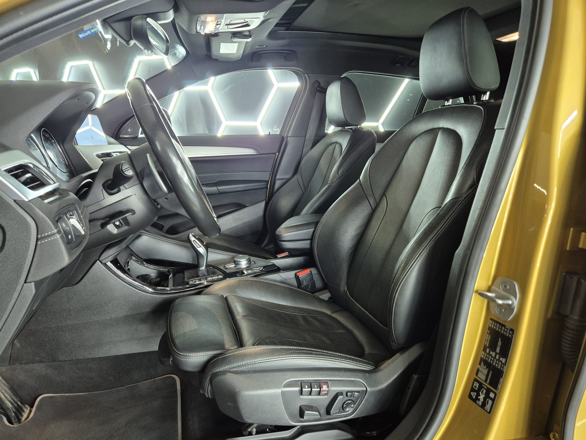 BMW X2 xDrive 20d M Sport Steptronic-image-14