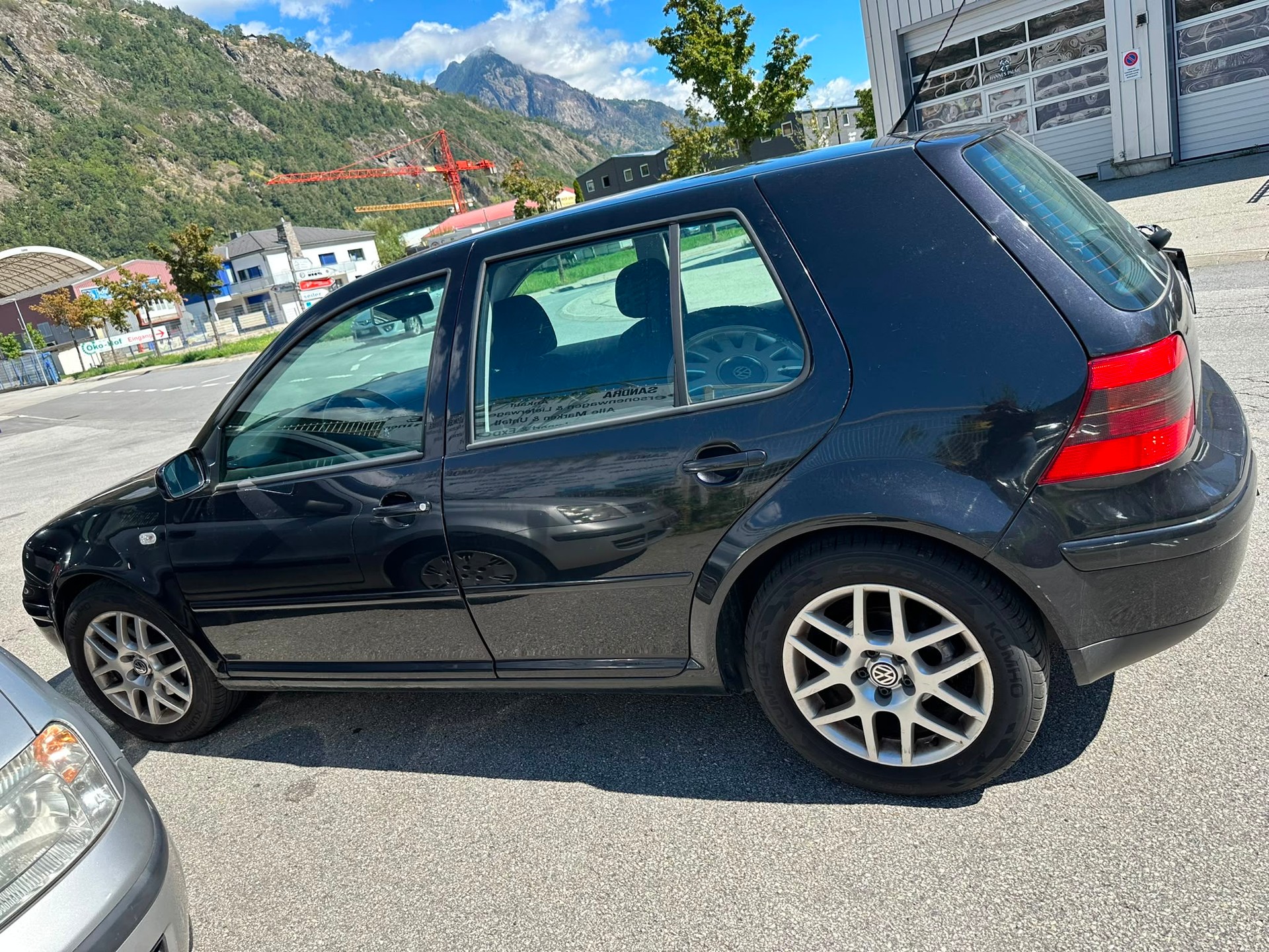 VW Golf 1.9TDI PD Highline 4Motion-image-9