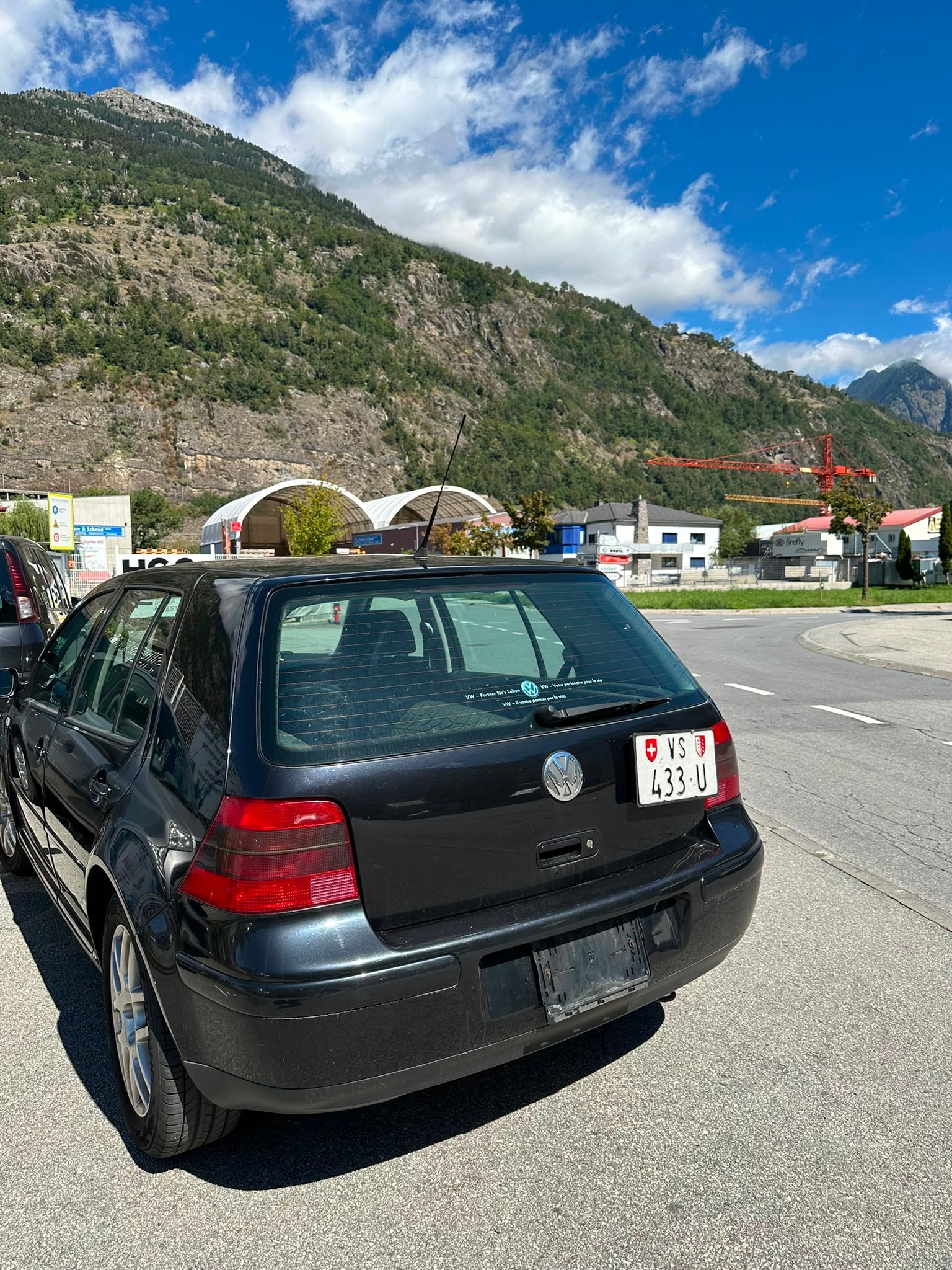 VW Golf 1.9TDI PD Highline 4Motion-image-14