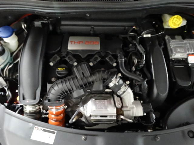 PEUGEOT 208 1.6 Turbo GTi 30th-image-13