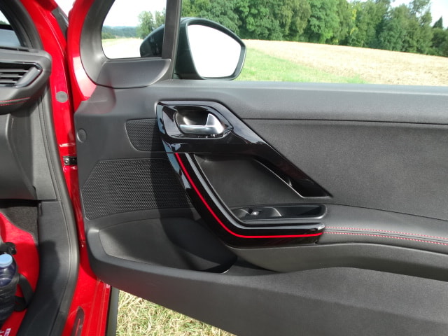 PEUGEOT 208 1.6 Turbo GTi 30th-image-12