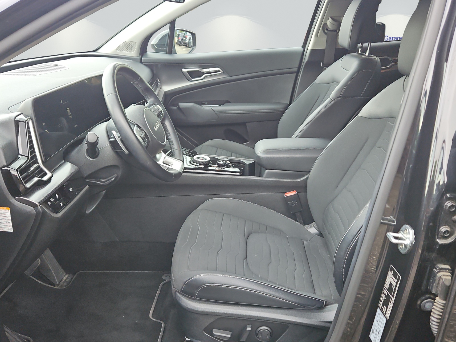 KIA Sportage 1.6 T-GDi PHEV Power Edition-image-7