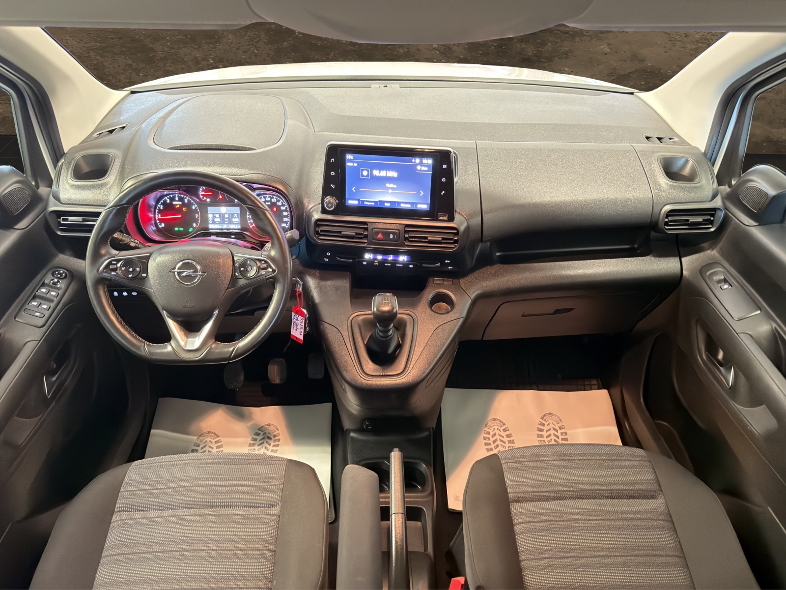 OPEL Combo Life 1.5 Elegance-image-3