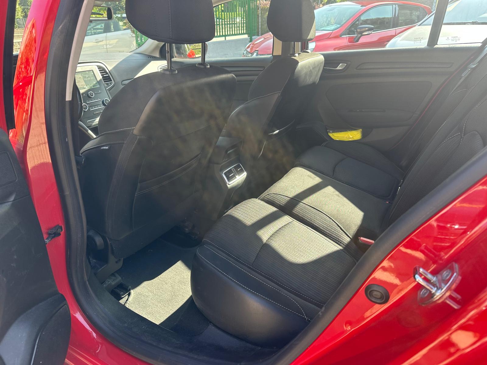 RENAULT MEGANE-image-14