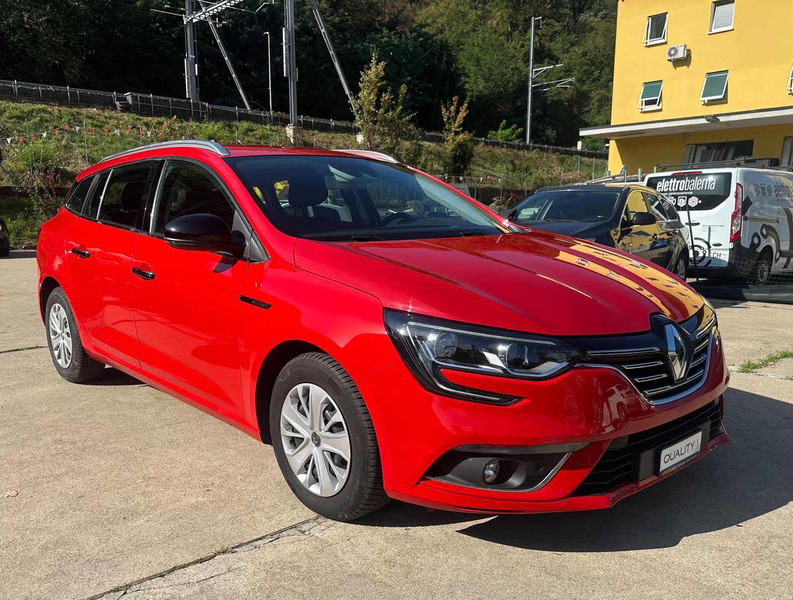 RENAULT MEGANE-image-0