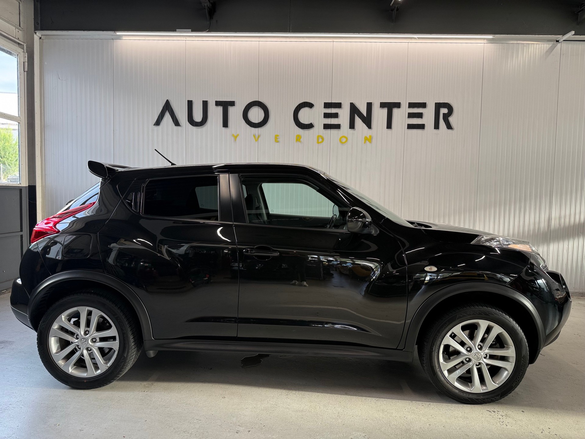 NISSAN Juke 1.6 DIG-T tekna-image-0