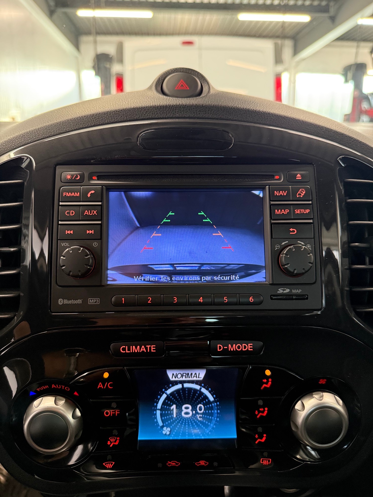 NISSAN Juke 1.6 DIG-T tekna-image-14