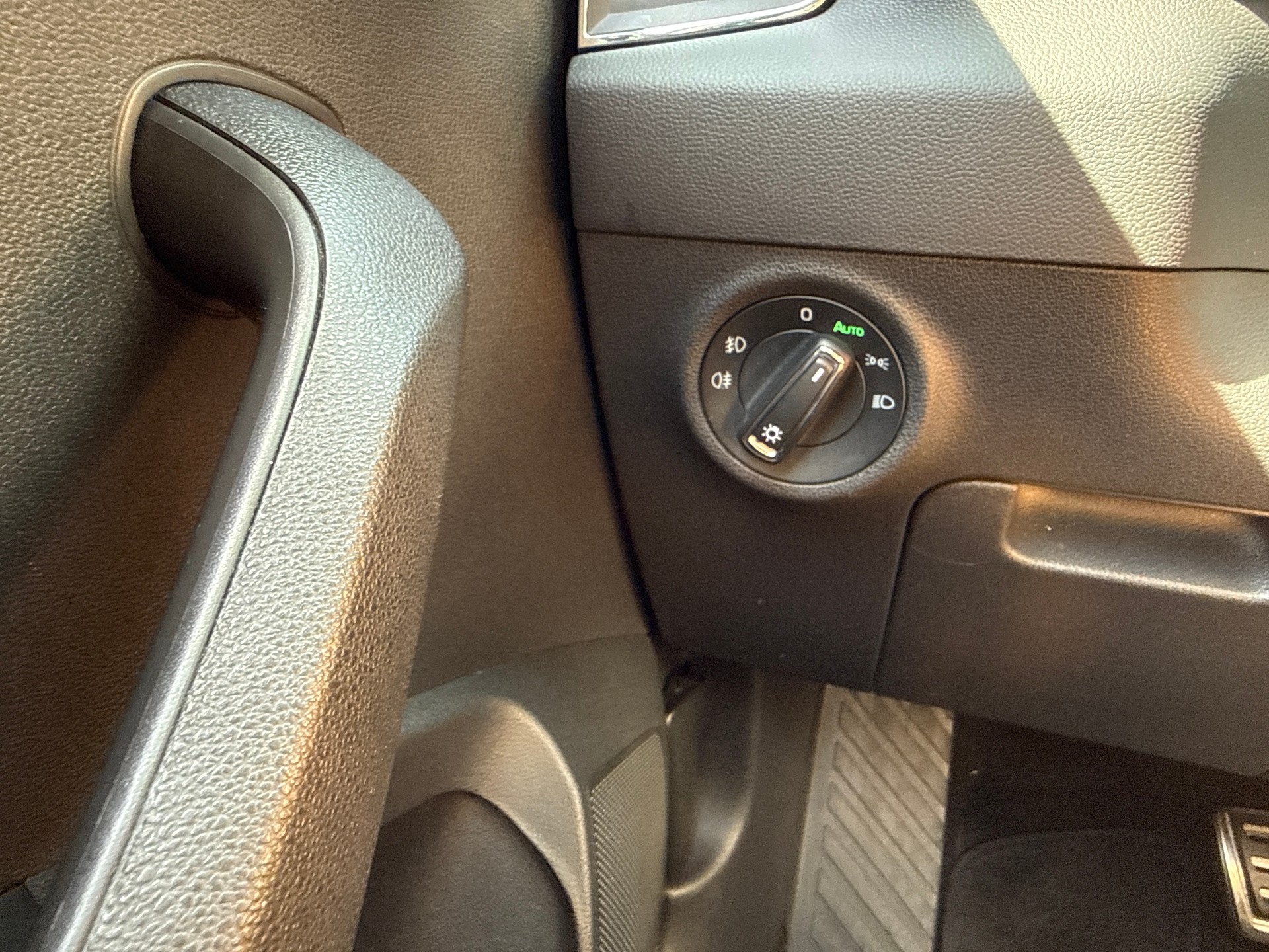 SKODA Karoq 1.5 TSI ACT Style DSG-image-21